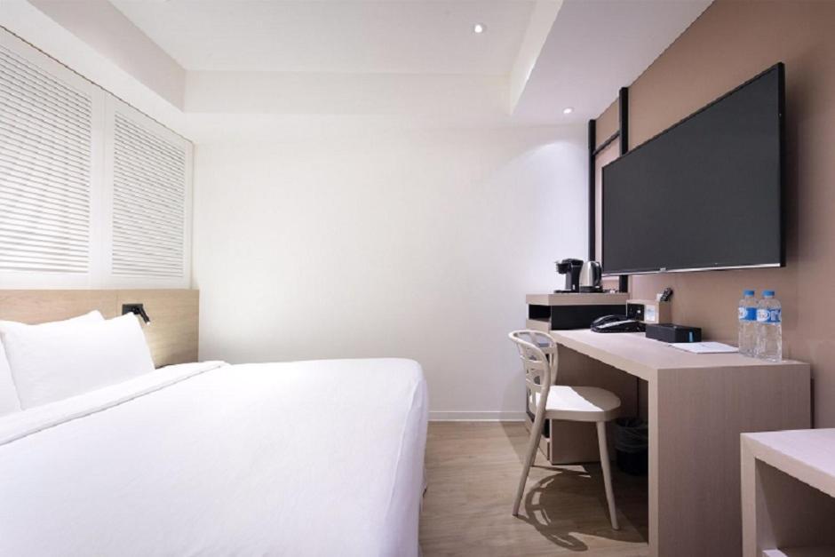 Keebe Hotel Keelung Extérieur photo
